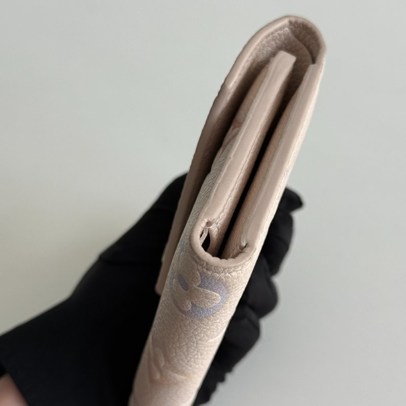 98新🩷 Louis Vuitton LV 路易威登 Victorine 三折錢包 粉色印花-13