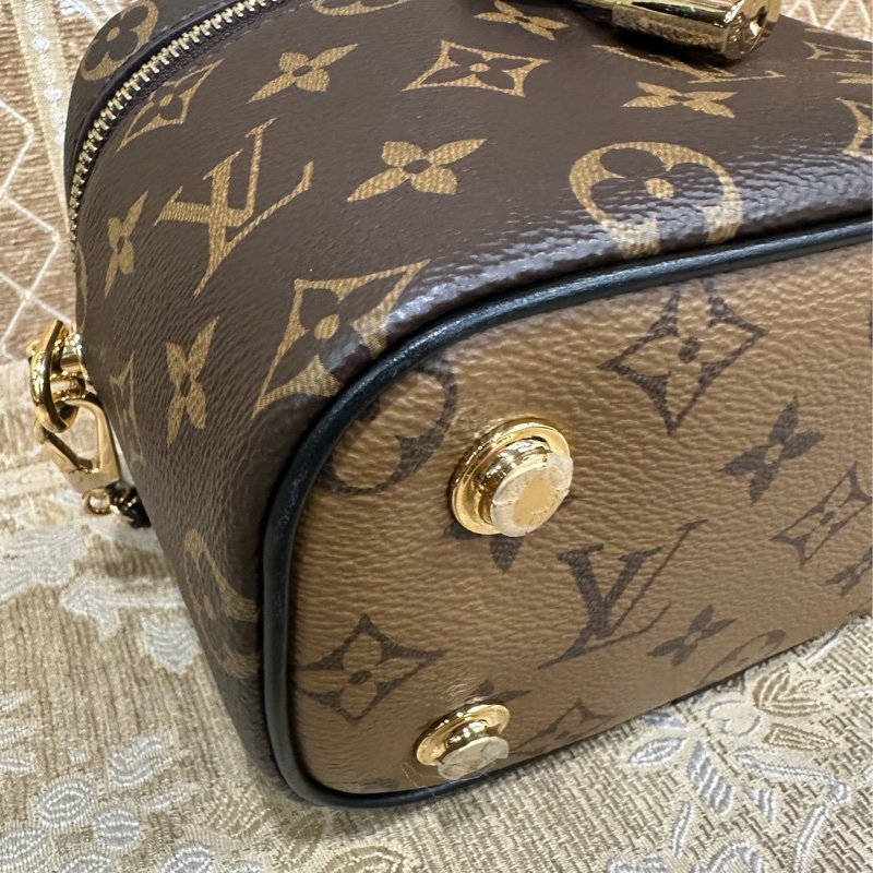 LV 雙色原花金釦Vanity PM手提肩背化妝包M47128-5