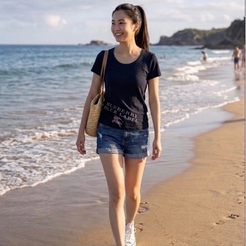 BURBERRY 藍標 黑色大戰馬字母上衣