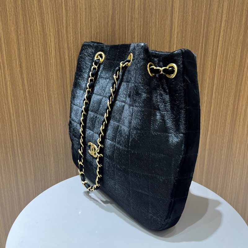 香奈兒Chanel｜華夫格馬毛水桶 黑金 中古-2