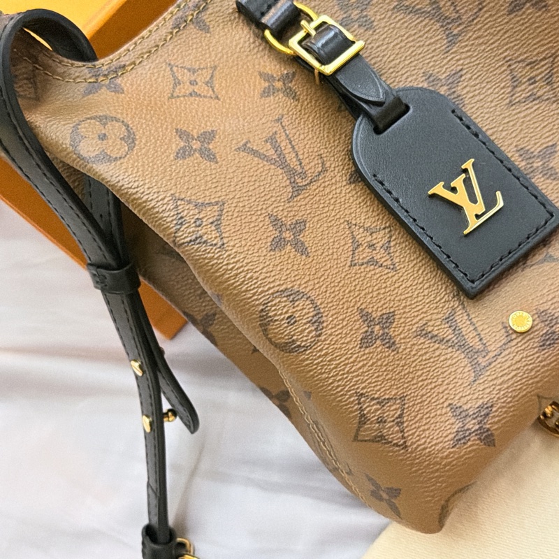 Lv 老花菜籃子 斜背包-2