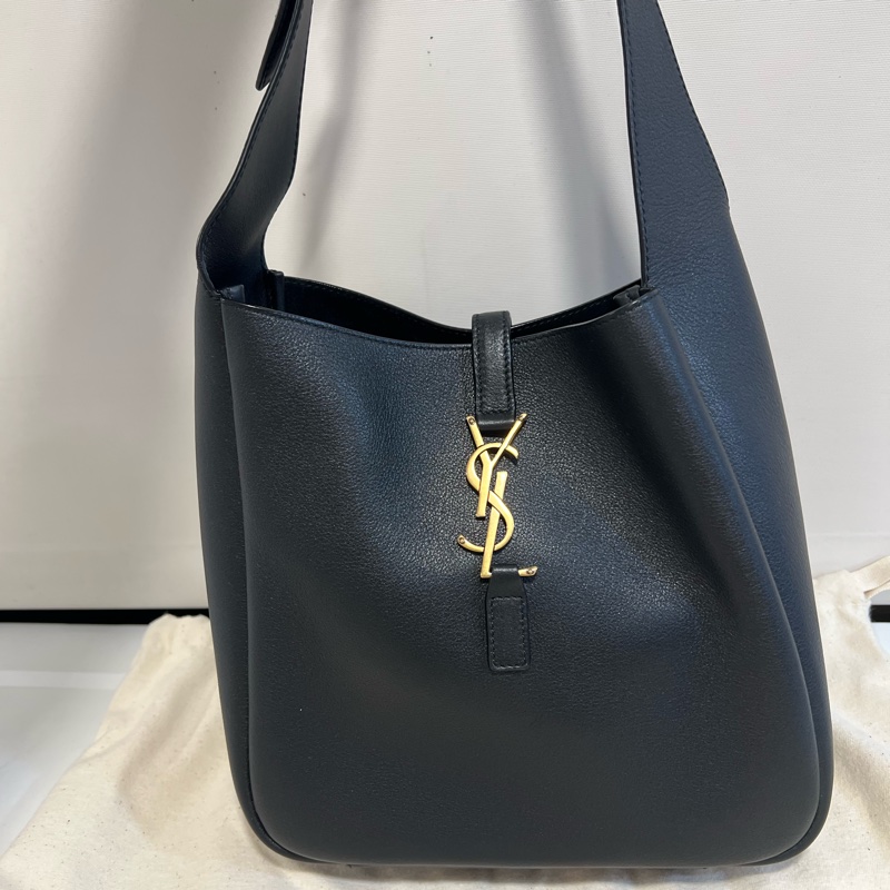 YSL LE A 7 小型荔面牛皮革hobo-5