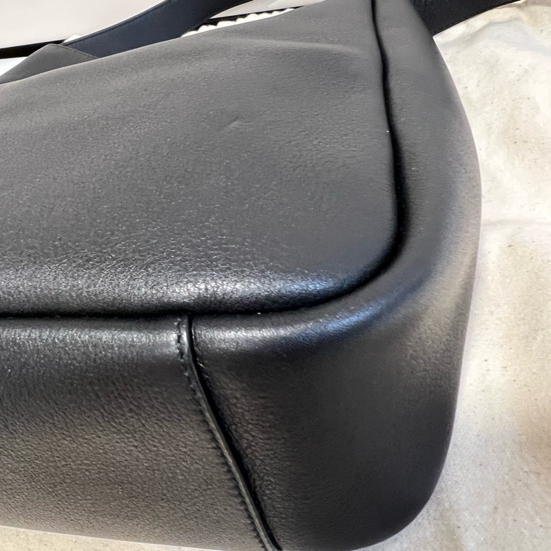 YSL LE A 7 小型荔面牛皮革hobo-7