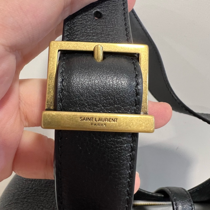 YSL LE A 7 小型荔面牛皮革hobo-23