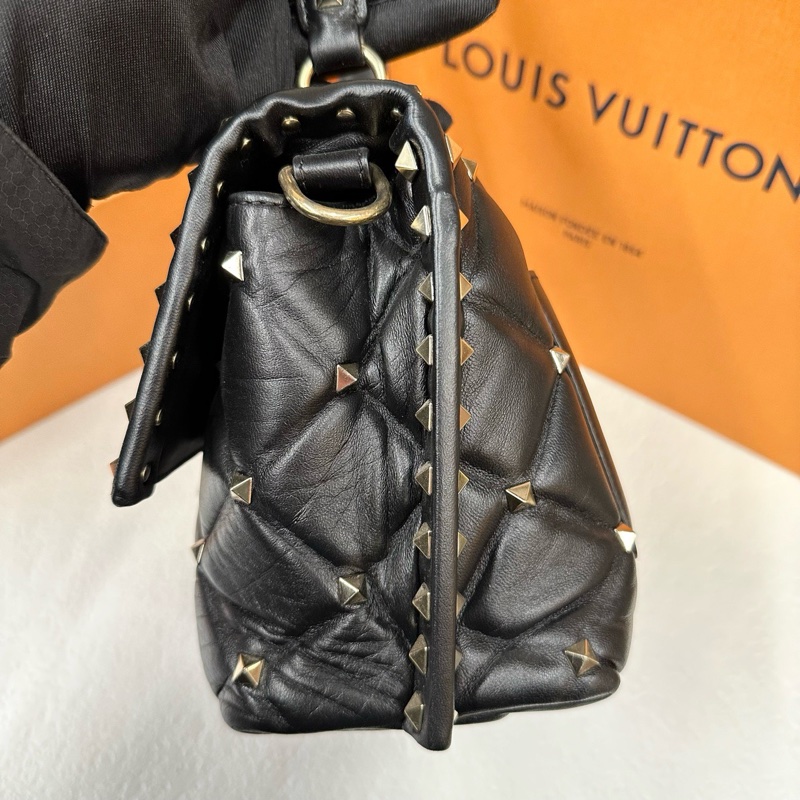 Valentino 華倫天奴 黑色鉚釘 金屬鎖扣菱形格單肩包-4