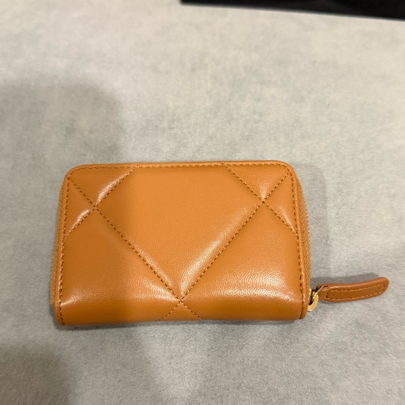 Chanel超難買19零錢包焦糖色羊皮-7