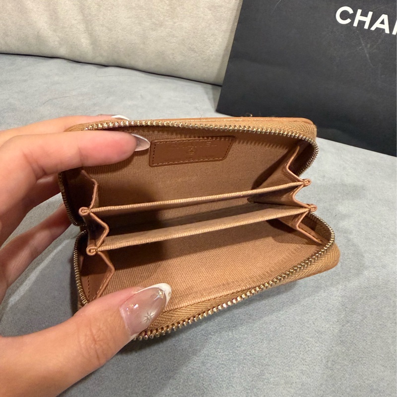 Chanel超難買19零錢包焦糖色羊皮-12