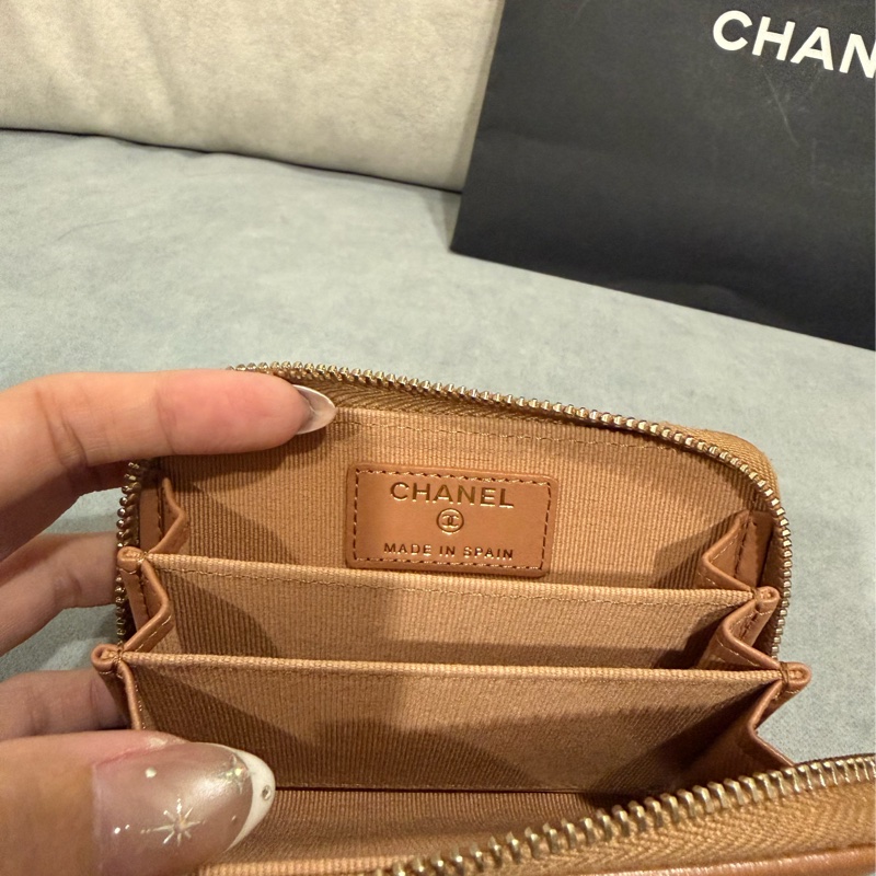Chanel超難買19零錢包焦糖色羊皮-13