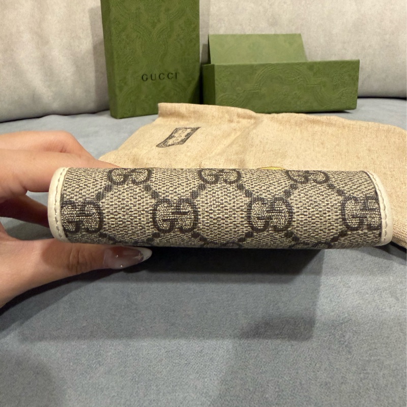 Gucci雙摺短夾附購證防塵紙盒-3