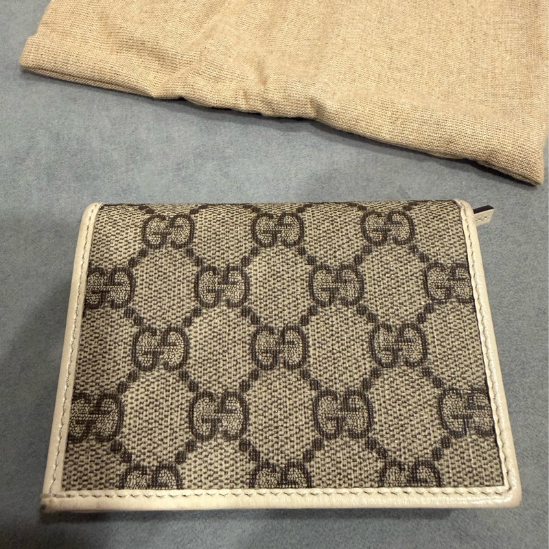 Gucci雙摺短夾附購證防塵紙盒-6