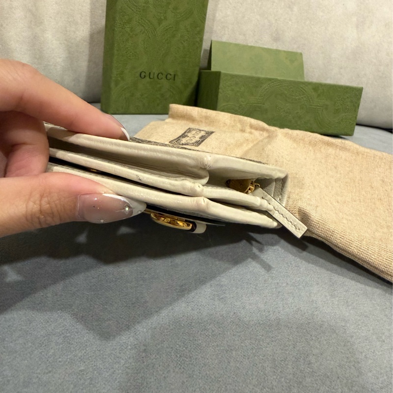 Gucci雙摺短夾附購證防塵紙盒-19