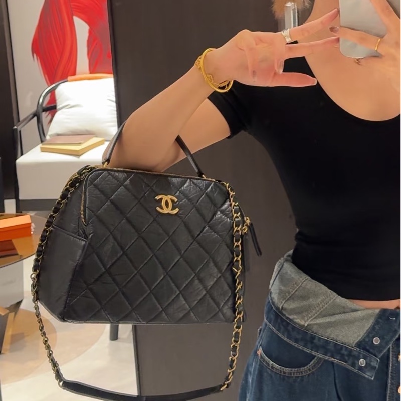 容量顏值雙在線💯Chanel香奈兒23C黑金保齡球包醫生包手提斜挎包-6