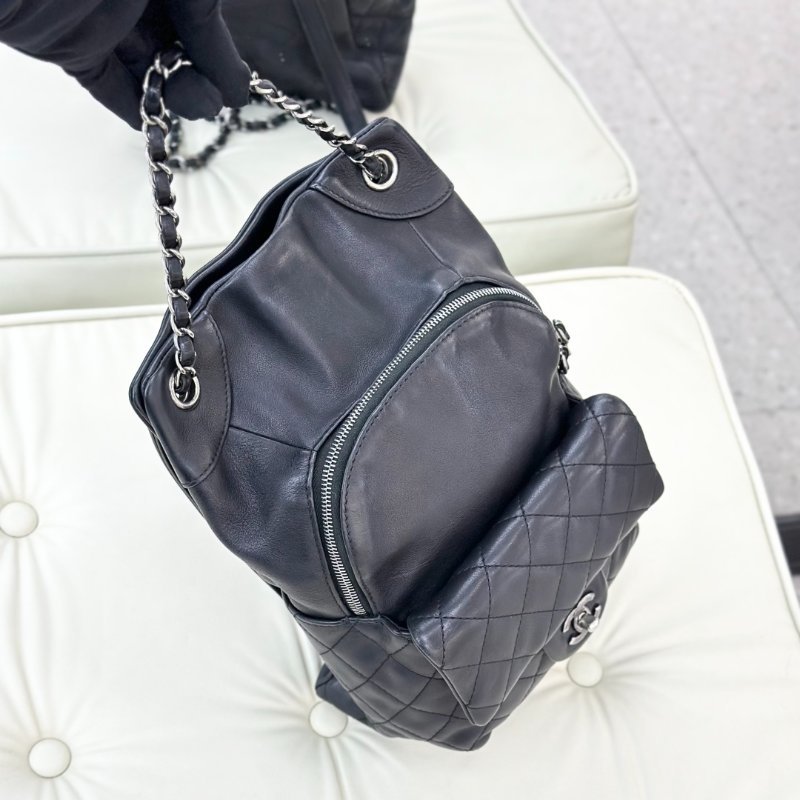 近新品 香奈兒/Chanel 黑色牛皮複古銀扣雙肩包-2