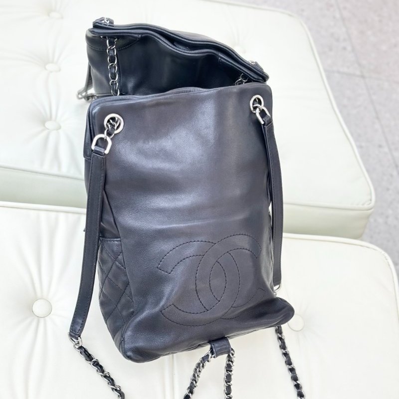 近新品 香奈兒/Chanel 黑色牛皮複古銀扣雙肩包-6