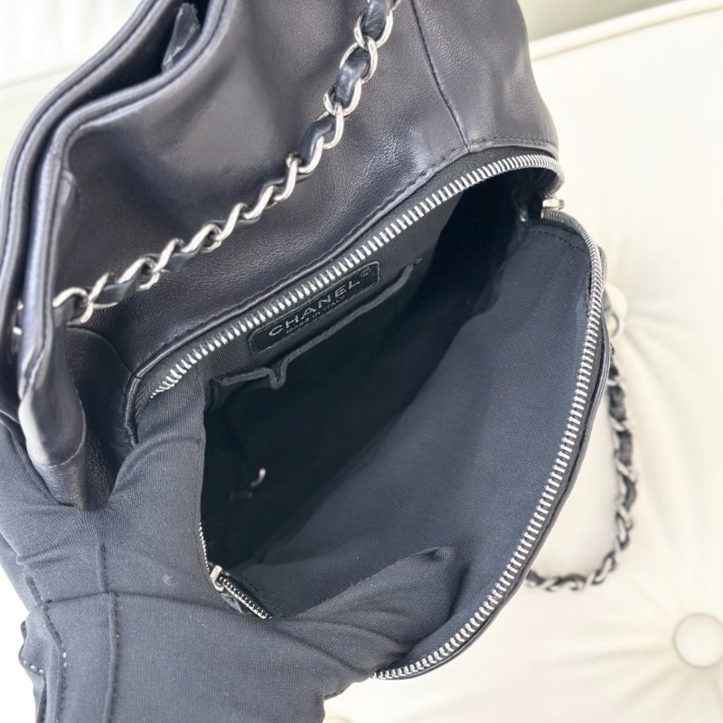 近新品 香奈兒/Chanel 黑色牛皮複古銀扣雙肩包-8
