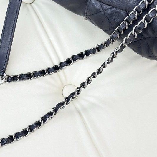 近新品 香奈兒/Chanel 黑色牛皮複古銀扣雙肩包-9