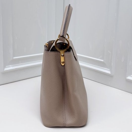 路易威登/Louis Vuitton Capucines 大象灰 Taurillon小牛皮 手提包-2