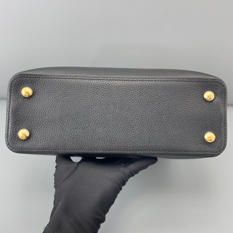 路易威登/Louis Vuitton Capucines中號黑色手提包 缺肩帶-4