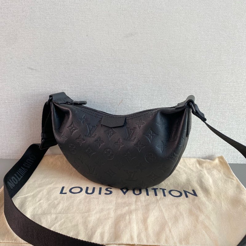 芯片款 路易威登/Louis Vuitton Hamac Bag 黑色全皮壓花月亮包-3