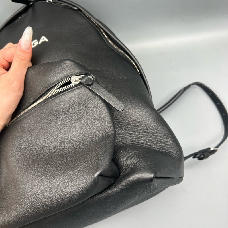 Balenciaga巴黎世家黑色牛皮雙肩包 經典字母款 全皮材質-3