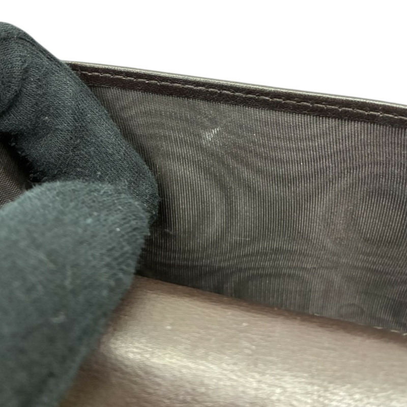 棕色 壓花牛皮 Long bifold 扣式長夾【GUCCI 古馳】 322210-10
