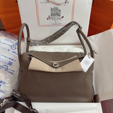 近新品 Hermes愛馬仕 Lindy30 大象灰銀扣 togo皮
