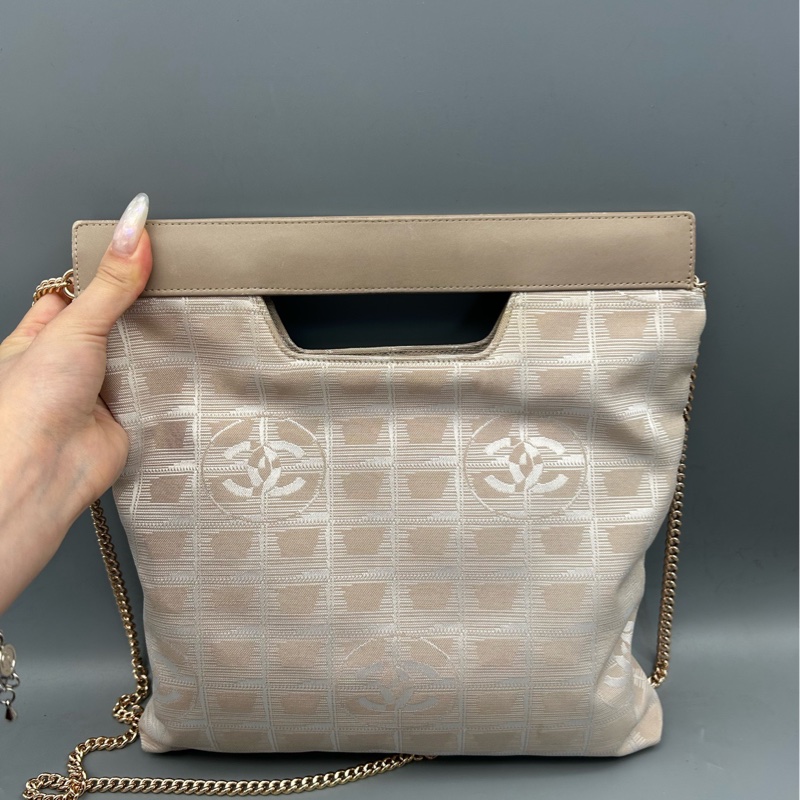 Chanel香奈兒冰格帆布手提包 淺卡其色  尺寸29×28cm-1