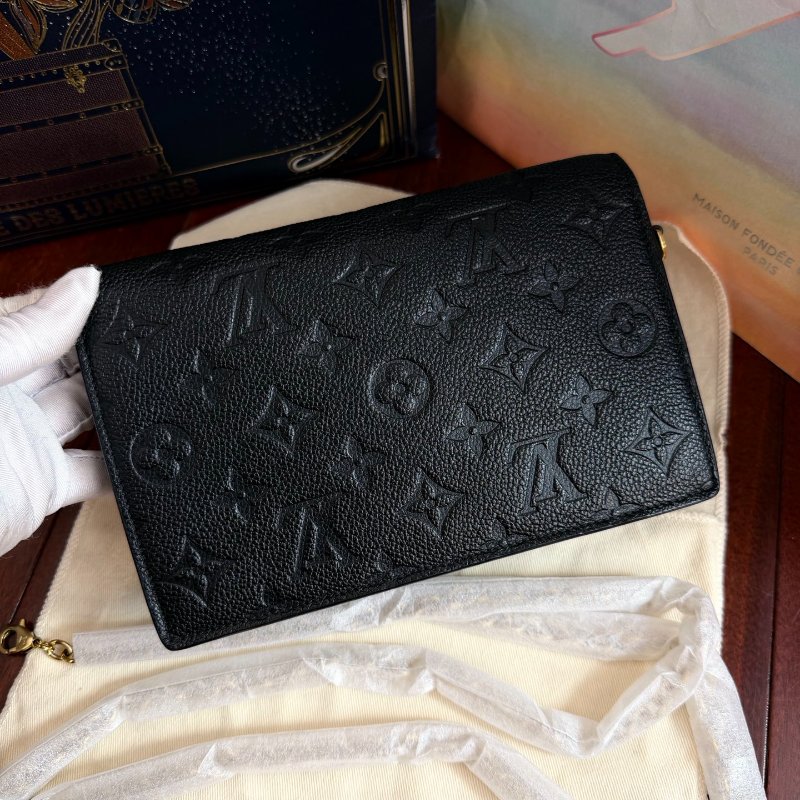 全新品 路易威登/Louis Vuitton Vavin 全皮黑金woc 芯片款-6