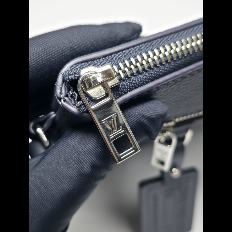 LV - Takeoff Pouch-16