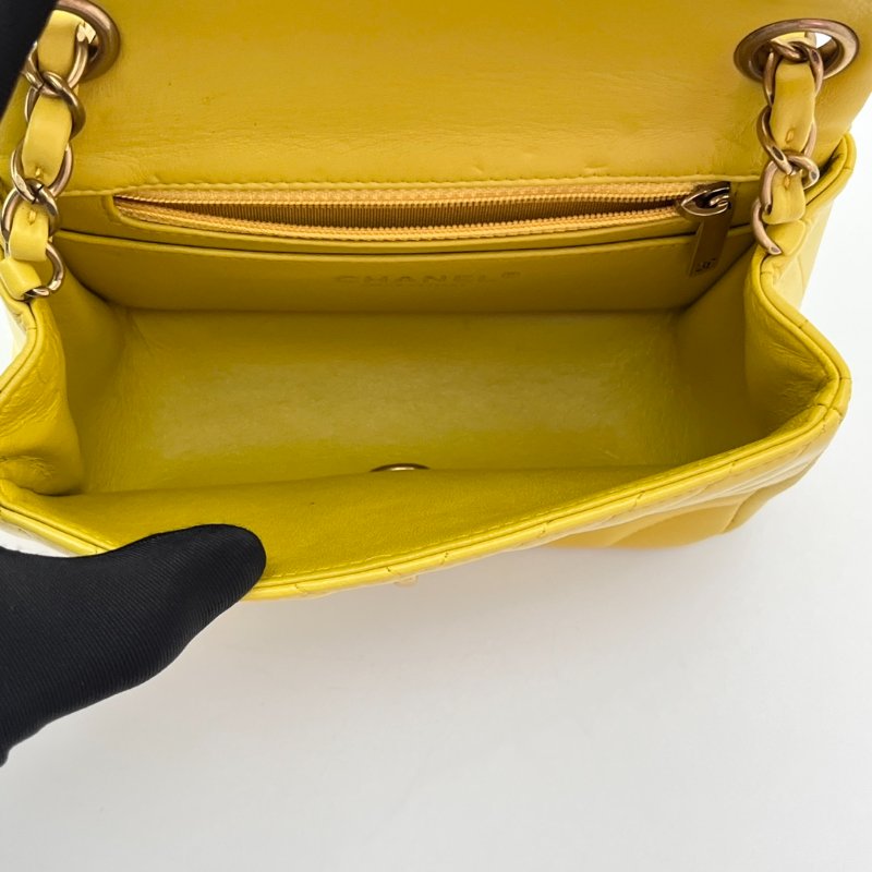 CHANEL 黃色金扣方胖子肩背斜背包16*12*7.5 99新配件盒子 塵袋 購證 保卡-7