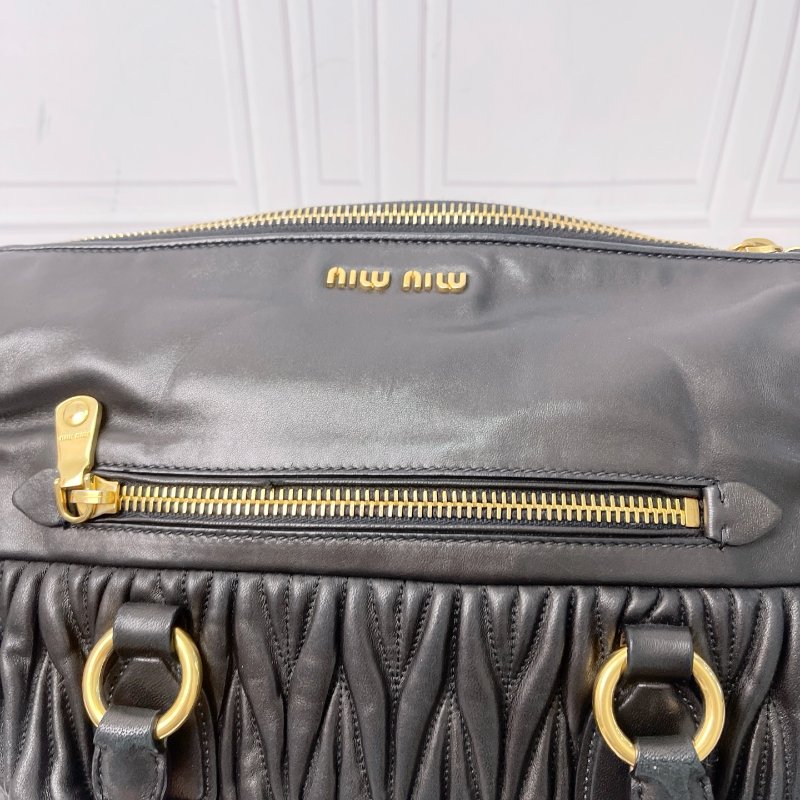 miumiu 黑色肩背手提包 32X12X25 98新配件塵袋 肩帶-2