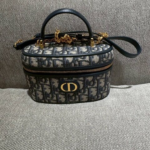 Dior  30 Montaigne緹花Mini化妝包