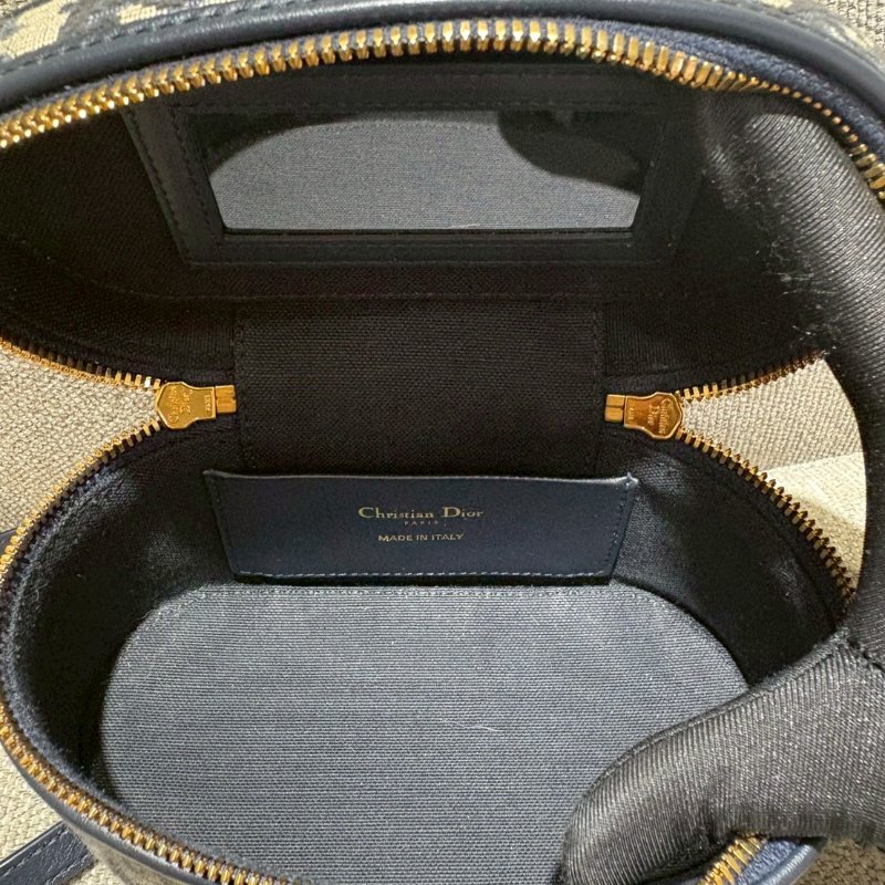 Dior  30 Montaigne緹花Mini化妝包-9