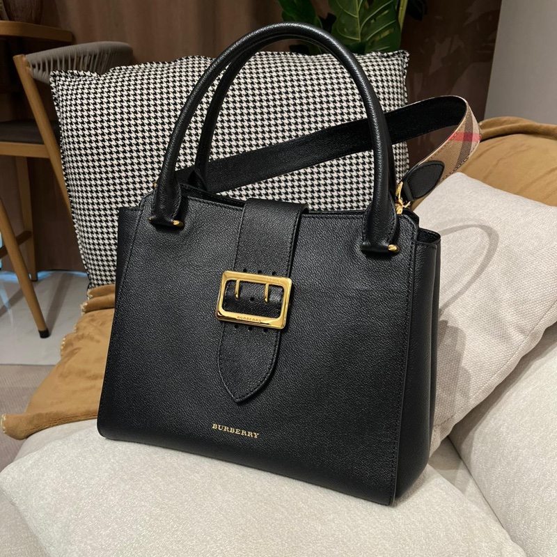 Burberry medium buckle tote bag-2