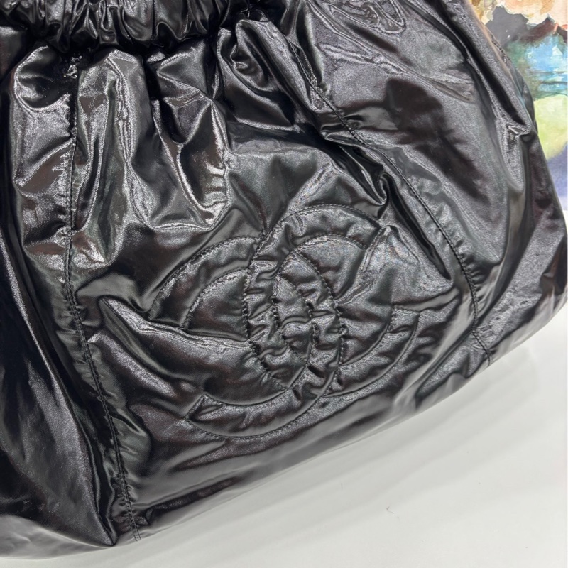 Chanel香奈兒褶皺tote雲朵托特包 16開 黑色 銀扣 99新 非常輕的一款包。實用與顏值並存 尺寸37*30*10-5