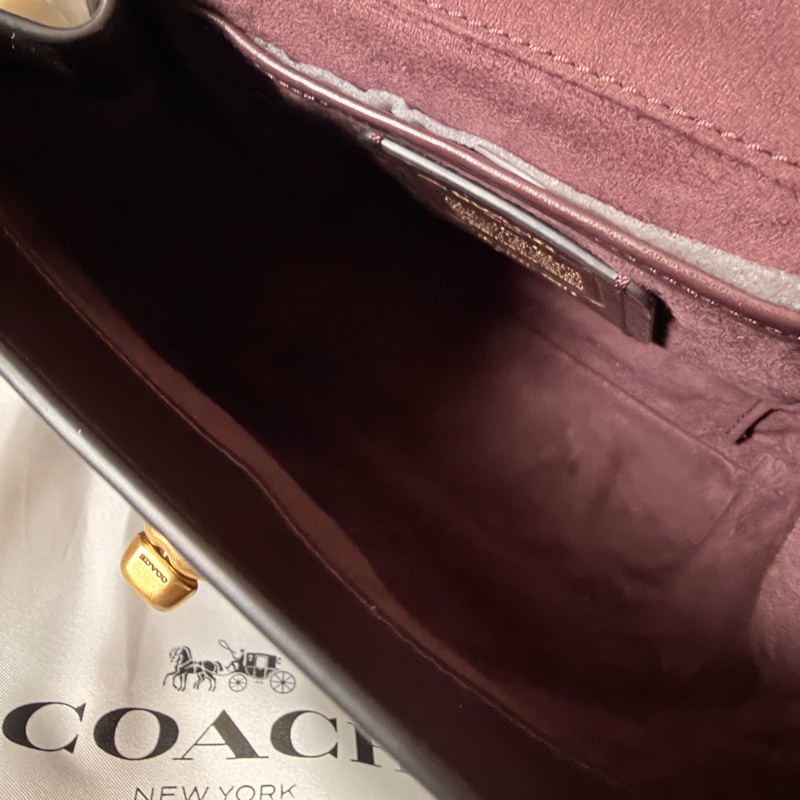 全新‼️Coach Parker 16黑牛皮後斜背包-12