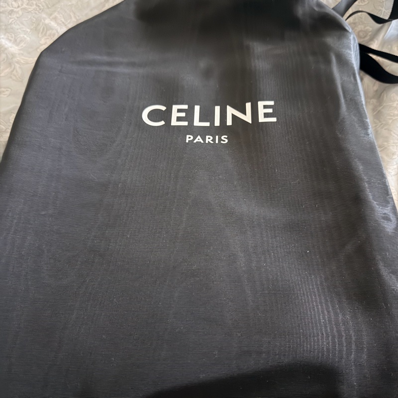 全新Celine Triomphe Canvas琴譜包-1
