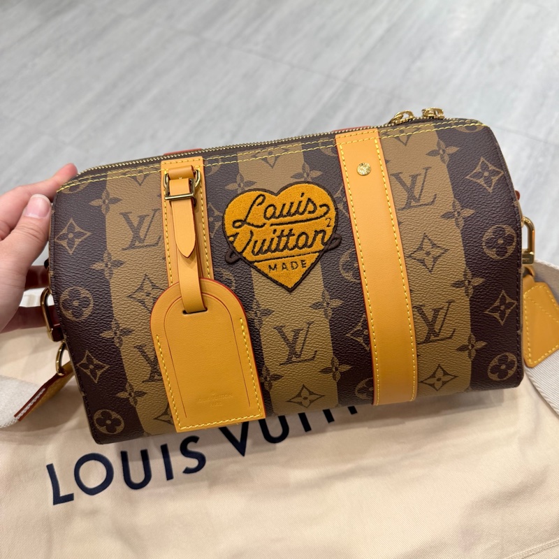 LV x Nigo 聯名 限量 City Keepall 斜背包-2