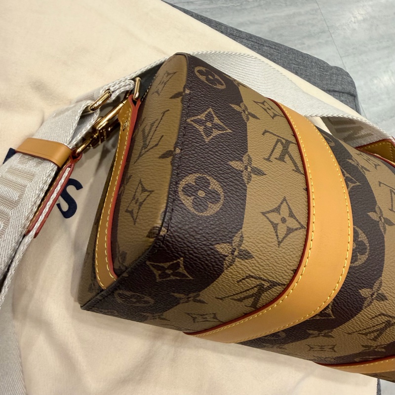 LV x Nigo 聯名 限量 City Keepall 斜背包-16