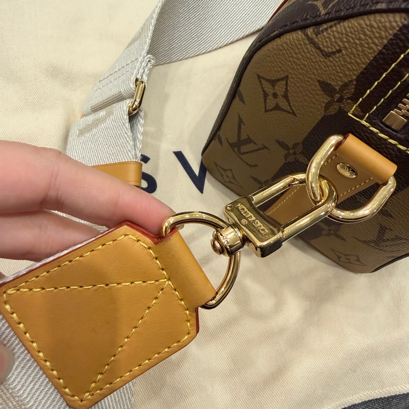 LV x Nigo 聯名 限量 City Keepall 斜背包-17