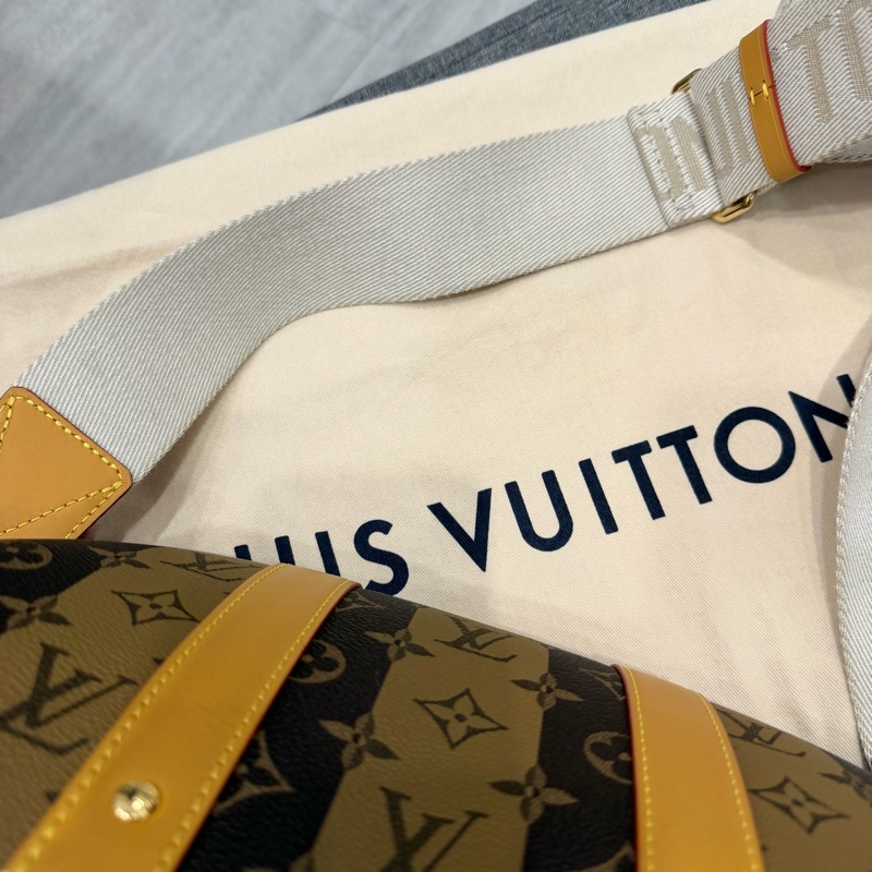 LV x Nigo 聯名 限量 City Keepall 斜背包-29