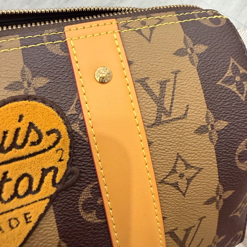 LV x Nigo 聯名 限量 City Keepall 斜背包-35