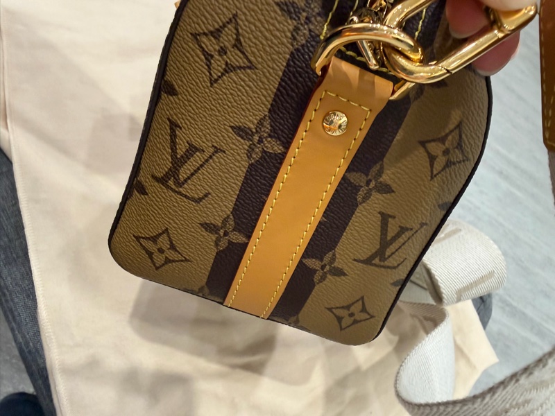 LV x Nigo 聯名 限量 City Keepall 斜背包-37