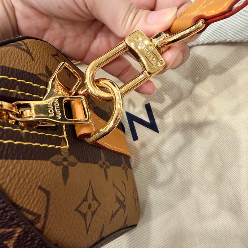 LV x Nigo 聯名 限量 City Keepall 斜背包-41