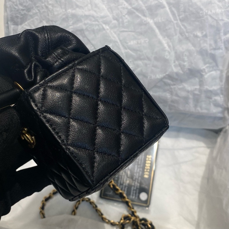 【31開帶卡】香奈兒/Chanel 口紅包盒子包 22C 系列黑金牛皮 底長7-2