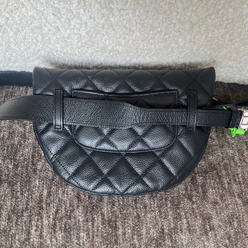 Chanel/香奈兒黑銀荔枝紋牛皮腰包 胸包 經典菱型格 28開 無卡-1