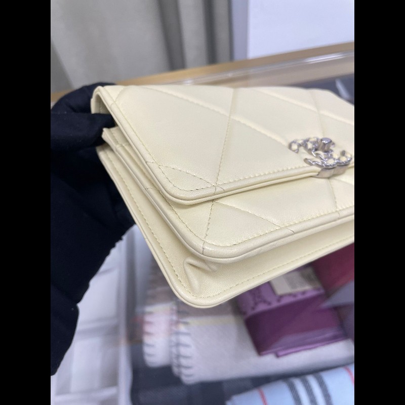 Chanel 19bag wallet on chain-8