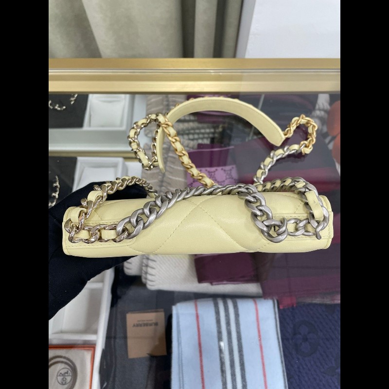 Chanel 19bag wallet on chain-12