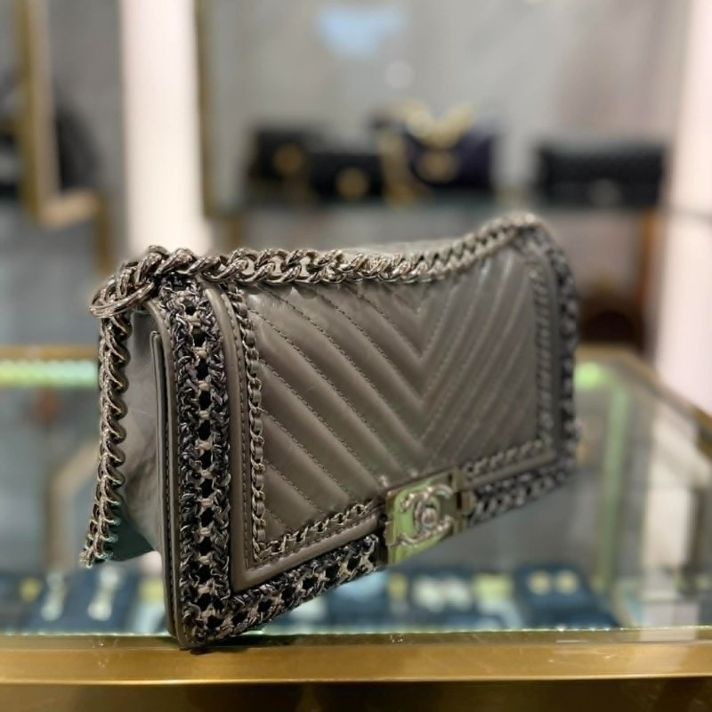 CHANEL 皮穿鏈造型BOY25鏈包 銀色-1