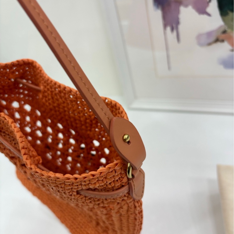 miumiu繆繆拉菲草編包手袋手提包水桶 閒置-7